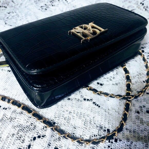 NWT BADGLEY MISCHKA BLACK VEGAN LEATHER CROC EMBOSSED CROSSBODY W/LOGO PLATE $99 - Picture 3 of 11